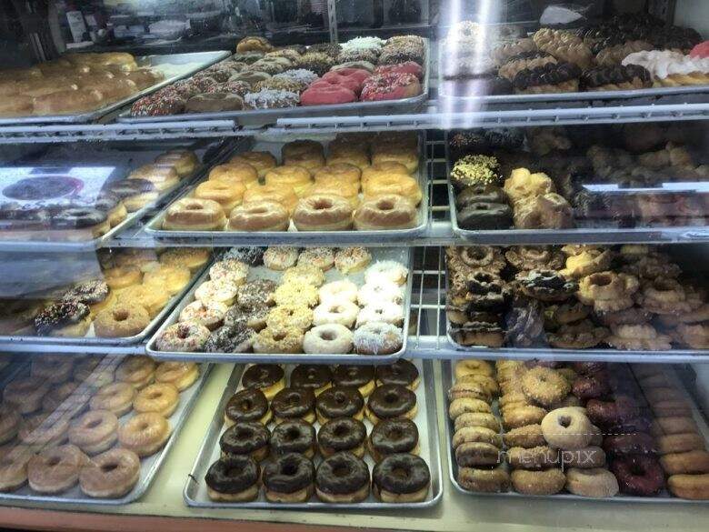 Andy's Donut Stop - Richmond, CA