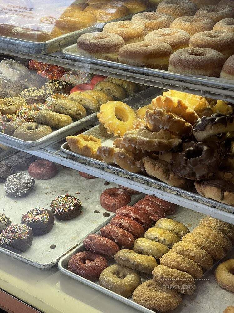 Andy's Donut Stop - Richmond, CA