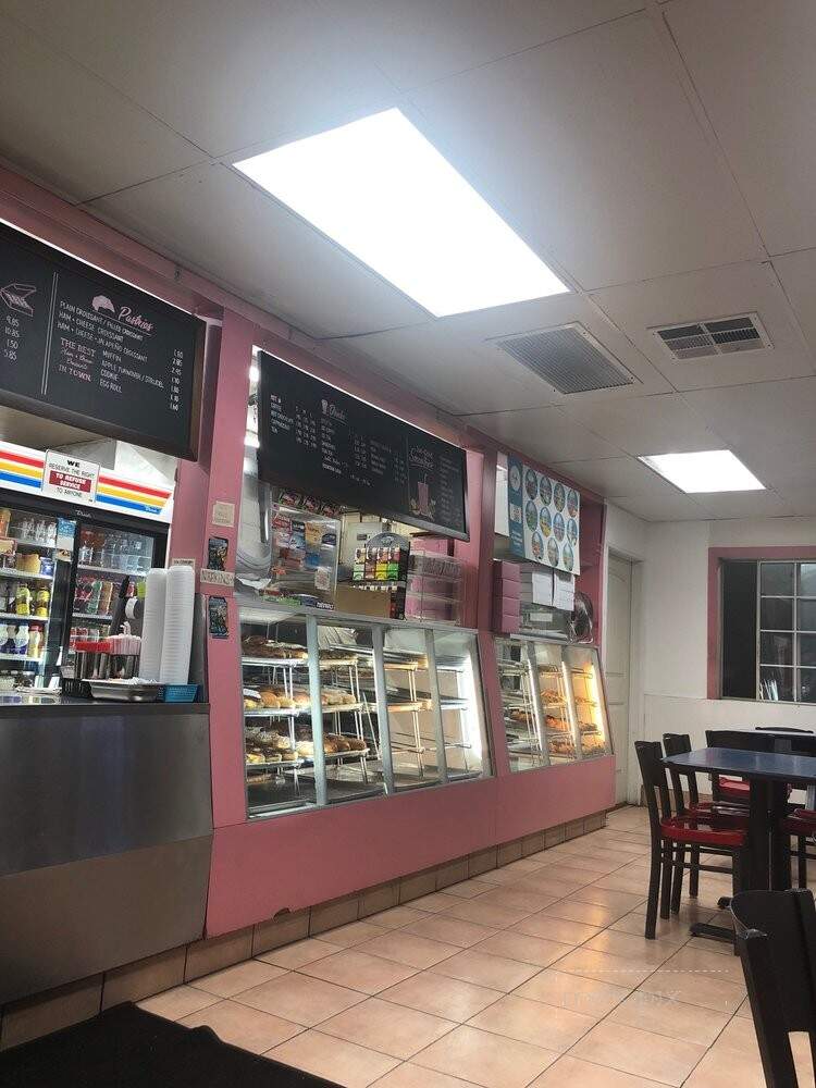 Super Star Donuts - Fontana, CA