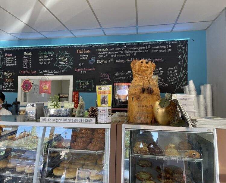 O J's Donuts - Big Bear Lake, CA