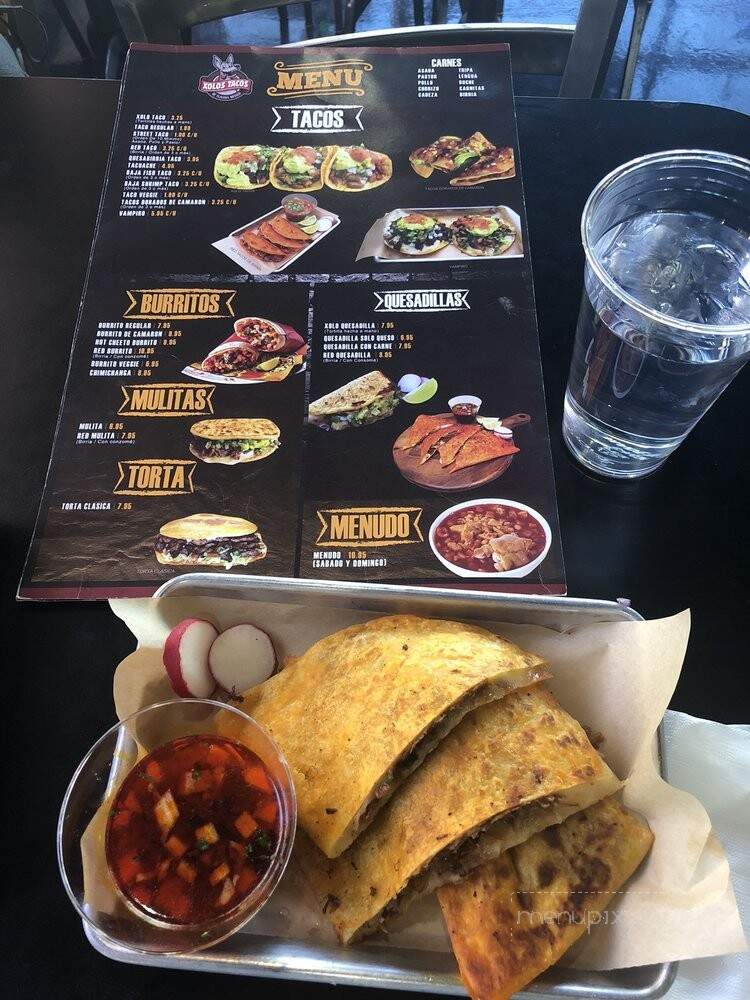 Xolos Tacos - Fontana, CA